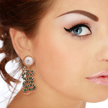 Load image into Gallery viewer, Designer Green Snake Pearl Earrings
