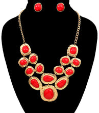 Load image into Gallery viewer, Beads Statement Necklace Set
