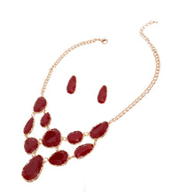 Load image into Gallery viewer, Short Necklace Irregular Resin Teardrop inset
