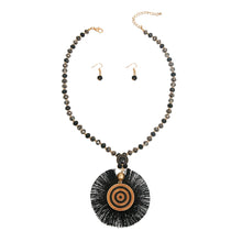 Load image into Gallery viewer, Black and Gold Bead Fan Tassel Set
