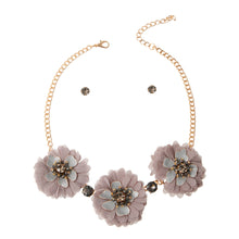 Load image into Gallery viewer, Gray Fabric Flower Necklace Set
