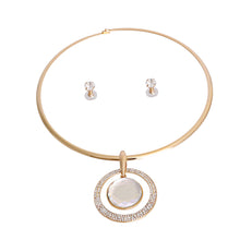 Load image into Gallery viewer, Gold Rigid Hook Round Crystal Choker
