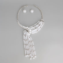 Load image into Gallery viewer, Asymmetric White Pearl Set
