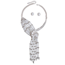 Load image into Gallery viewer, Asymmetric White Pearl Set
