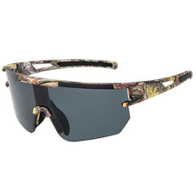 Load image into Gallery viewer, Realtree Edge Polarized Sunglasses

