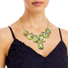Load image into Gallery viewer, Green Marbled 7 Pear Drop Necklace
