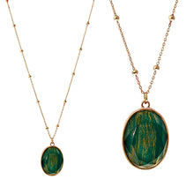 Load image into Gallery viewer, Green Oval Pendant Gold Necklace
