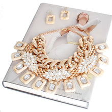 Load image into Gallery viewer, Gilded Gold Chain Marble Ensemble
