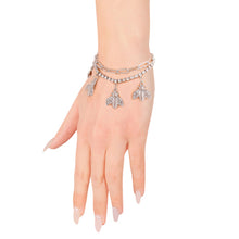 Load image into Gallery viewer, Silver Bee Charm Chain Bracelet
