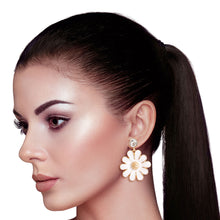 Load image into Gallery viewer, White Metal Daisy Earrings
