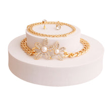 Load image into Gallery viewer, Gold Heavyweight Chain Flower Choker Set

