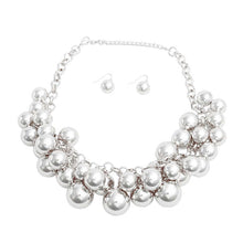 Load image into Gallery viewer, Silver Metal Ball Bead Cluster Collar
