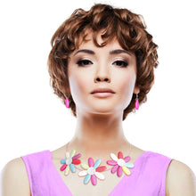 Load image into Gallery viewer, Multi Color Triple Flower Wire Collar
